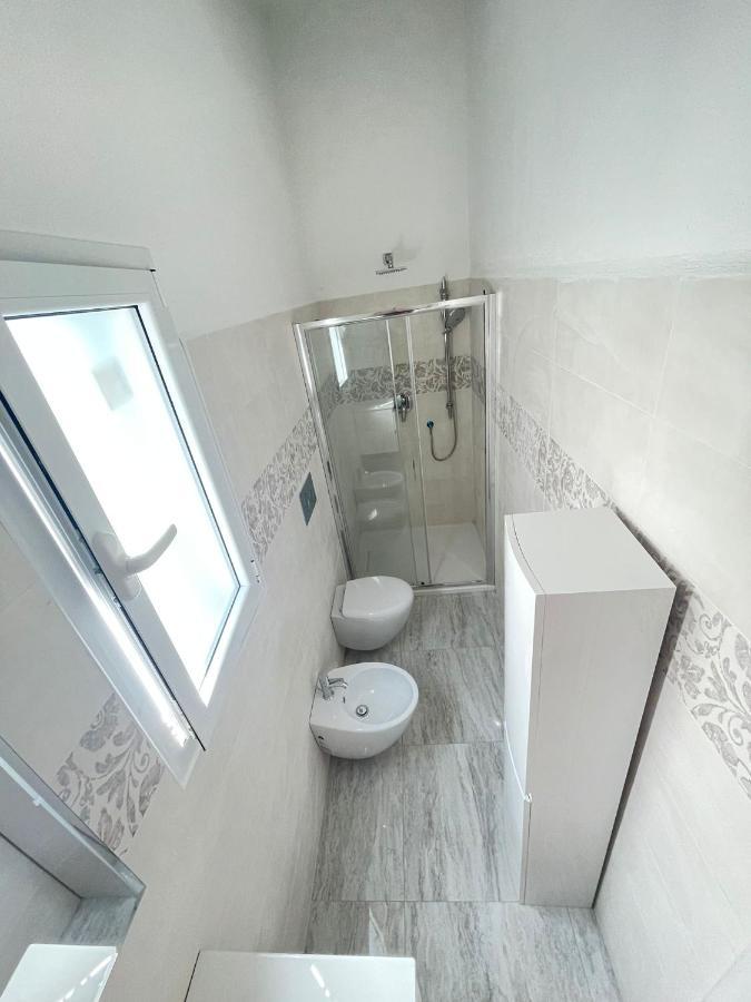 La Perla Del Mare Bed & Breakfast La Caletta Bagian luar foto